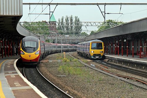 Stockport railway station